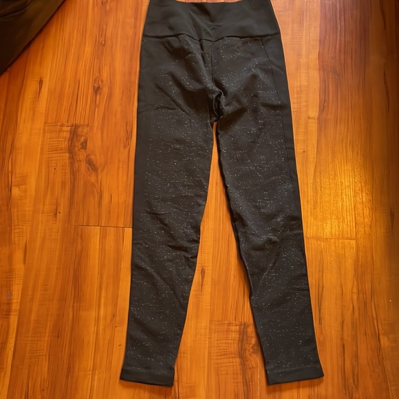 Lululemon athletic thick pants - Picture 2 of 4